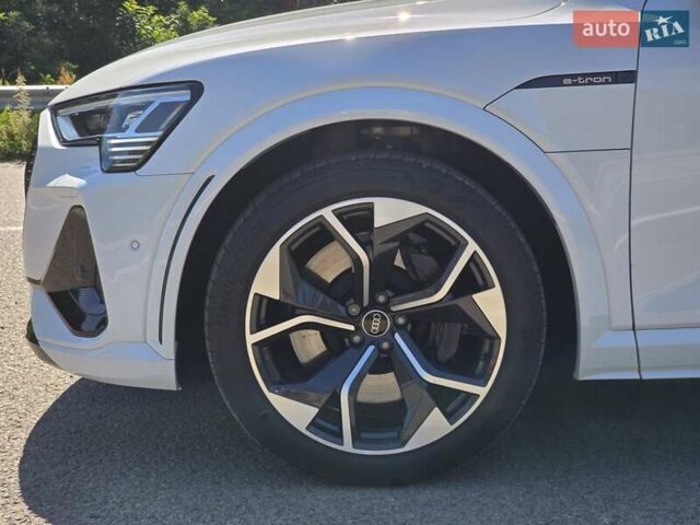 Белый Ауди E-Tron, объемом двигателя 0 л и пробегом 53 тыс. км за 44999 $, фото 26 на Automoto.ua