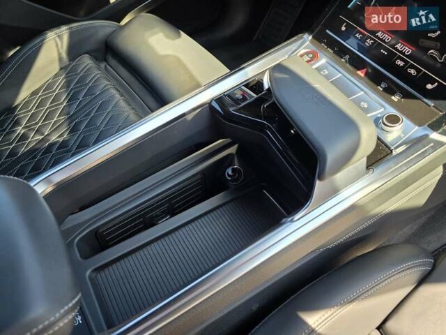 Белый Ауди E-Tron, объемом двигателя 0 л и пробегом 53 тыс. км за 44999 $, фото 77 на Automoto.ua