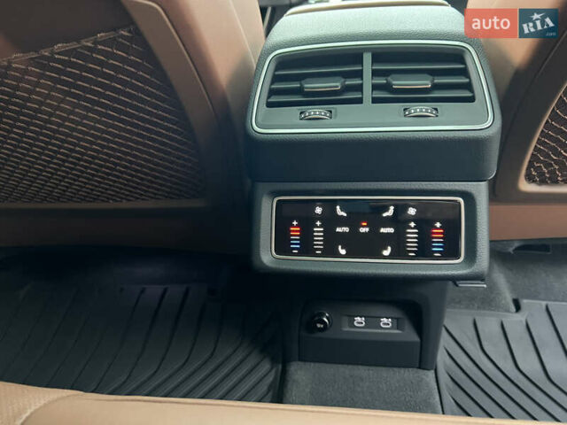 Білий Ауді E-Tron, об'ємом двигуна 0 л та пробігом 38 тис. км за 46000 $, фото 35 на Automoto.ua