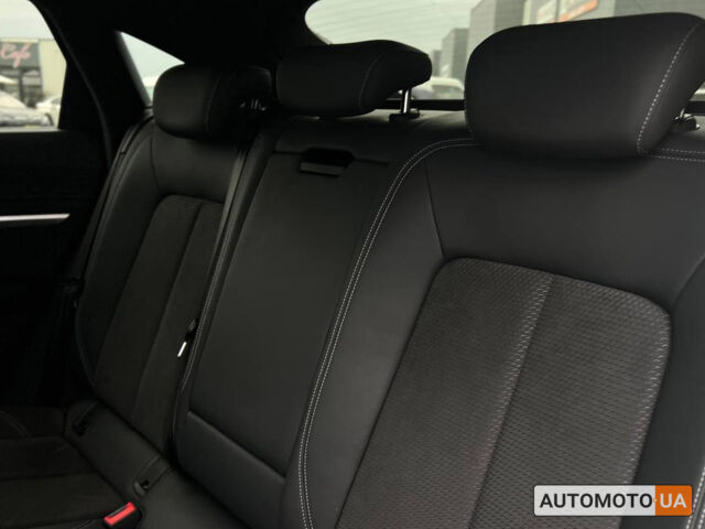 Белый Ауди E-Tron, объемом двигателя 50 л и пробегом 42 тыс. км за 43300 $, фото 23 на Automoto.ua