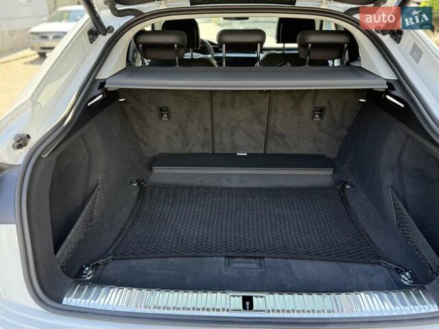 Білий Ауді E-Tron, об'ємом двигуна 0 л та пробігом 16 тис. км за 44900 $, фото 28 на Automoto.ua