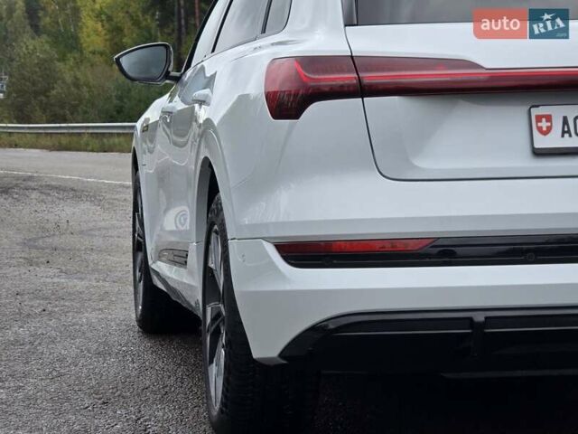 Белый Ауди E-Tron, объемом двигателя 0 л и пробегом 68 тыс. км за 39999 $, фото 23 на Automoto.ua