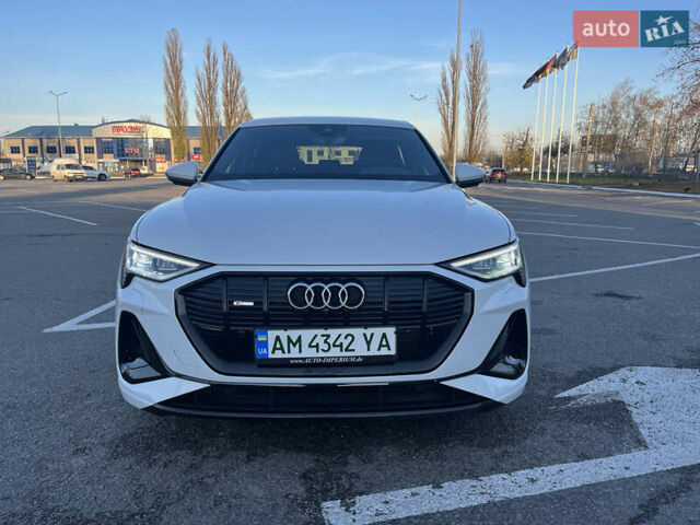 Белый Ауди E-Tron, объемом двигателя 0 л и пробегом 57 тыс. км за 32200 $, фото 2 на Automoto.ua