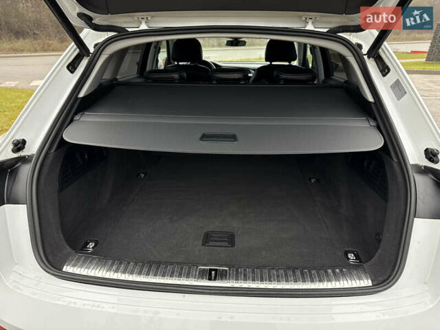 Білий Ауді E-Tron, об'ємом двигуна 0 л та пробігом 69 тис. км за 31500 $, фото 25 на Automoto.ua