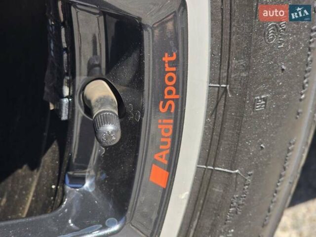 Белый Ауди E-Tron, объемом двигателя 0 л и пробегом 53 тыс. км за 44999 $, фото 28 на Automoto.ua