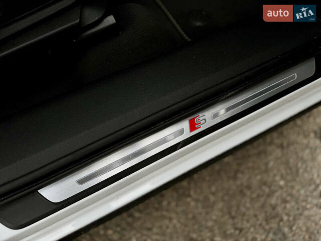 Белый Ауди E-Tron, объемом двигателя 0 л и пробегом 97 тыс. км за 42900 $, фото 43 на Automoto.ua