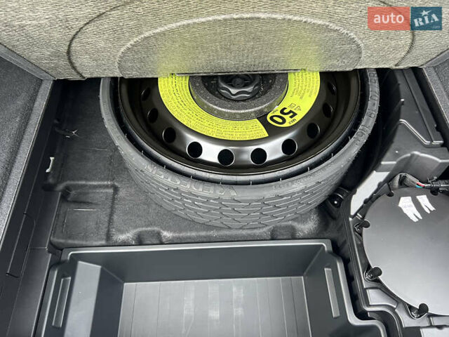 Білий Ауді E-Tron, об'ємом двигуна 0 л та пробігом 38 тис. км за 46000 $, фото 26 на Automoto.ua