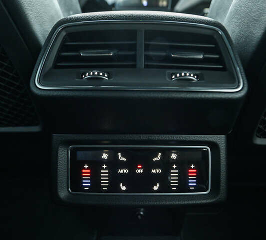 Белый Ауди E-Tron, объемом двигателя 0 л и пробегом 73 тыс. км за 46990 $, фото 50 на Automoto.ua