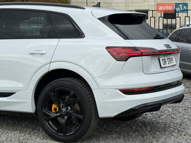 Белый Ауди E-Tron, объемом двигателя 0 л и пробегом 144 тыс. км за 29999 $, фото 22 на Automoto.ua