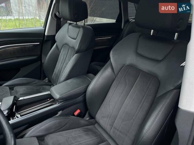 Білий Ауді E-Tron, об'ємом двигуна 0 л та пробігом 76 тис. км за 33600 $, фото 20 на Automoto.ua
