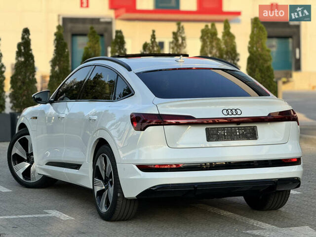 Белый Ауди E-Tron, объемом двигателя 0 л и пробегом 61 тыс. км за 42800 $, фото 6 на Automoto.ua