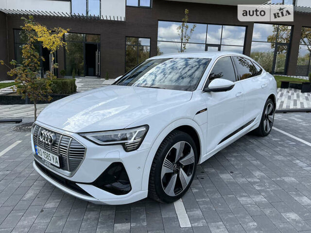 Білий Ауді E-Tron, об'ємом двигуна 0 л та пробігом 39 тис. км за 43499 $, фото 2 на Automoto.ua