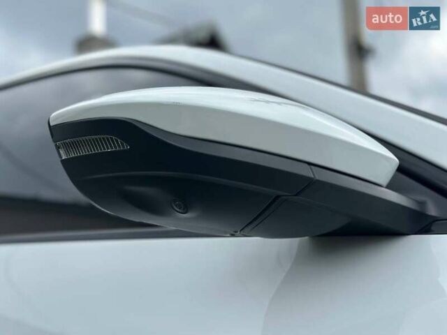 Ауди E-Tron 2021 в Бучаче на Automoto.ua Белый Ауди E-Tron, объемом двигателя 0 л и пробегом 63 тыс. км за 34500 $, фото 65 на Automoto.ua