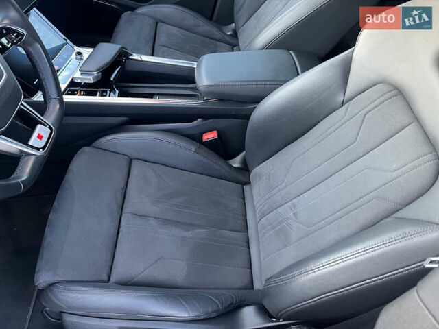 Белый Ауди E-Tron, объемом двигателя 0 л и пробегом 57 тыс. км за 32200 $, фото 19 на Automoto.ua