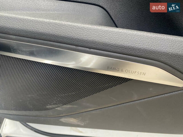 Белый Ауди E-Tron, объемом двигателя 0 л и пробегом 53 тыс. км за 14500 $, фото 7 на Automoto.ua