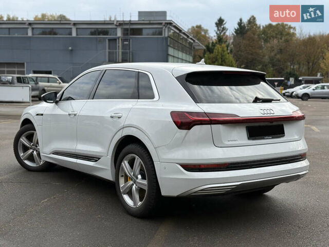 Белый Ауди E-Tron, объемом двигателя 0 л и пробегом 35 тыс. км за 29999 $, фото 10 на Automoto.ua