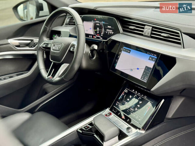 Белый Ауди E-Tron, объемом двигателя 0 л и пробегом 97 тыс. км за 42900 $, фото 38 на Automoto.ua