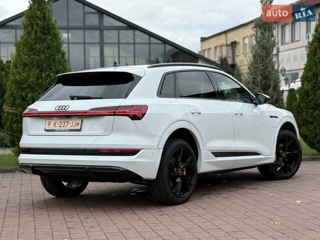 Белый Ауди E-Tron, объемом двигателя 0 л и пробегом 140 тыс. км за 31449 $, фото 33 на Automoto.ua