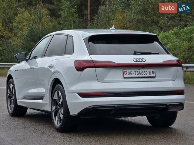 Белый Ауди E-Tron, объемом двигателя 0 л и пробегом 68 тыс. км за 39999 $, фото 4 на Automoto.ua