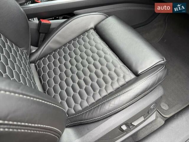 Белый Ауди E-Tron, объемом двигателя 0 л и пробегом 140 тыс. км за 31449 $, фото 133 на Automoto.ua