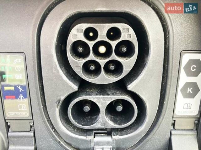 Белый Ауди E-Tron, объемом двигателя 0 л и пробегом 78 тыс. км за 29800 $, фото 13 на Automoto.ua