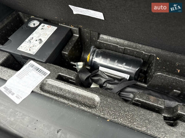 Білий Ауді E-Tron, об'ємом двигуна 0 л та пробігом 69 тис. км за 31500 $, фото 17 на Automoto.ua