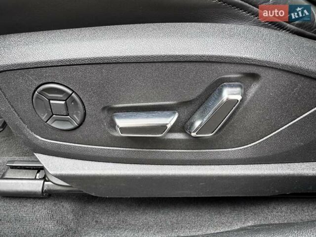 Белый Ауди E-Tron, объемом двигателя 0 л и пробегом 62 тыс. км за 48100 $, фото 28 на Automoto.ua