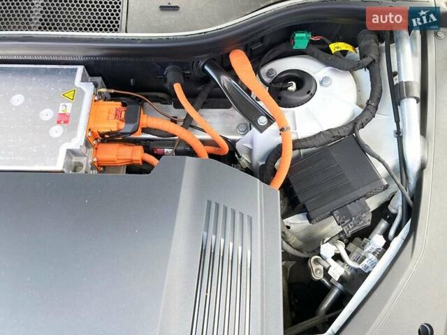 Белый Ауди E-Tron, объемом двигателя 0 л и пробегом 78 тыс. км за 29800 $, фото 10 на Automoto.ua