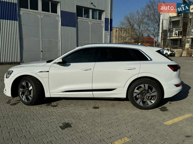 Белый Ауди E-Tron, объемом двигателя 0 л и пробегом 23 тыс. км за 37991 $, фото 17 на Automoto.ua