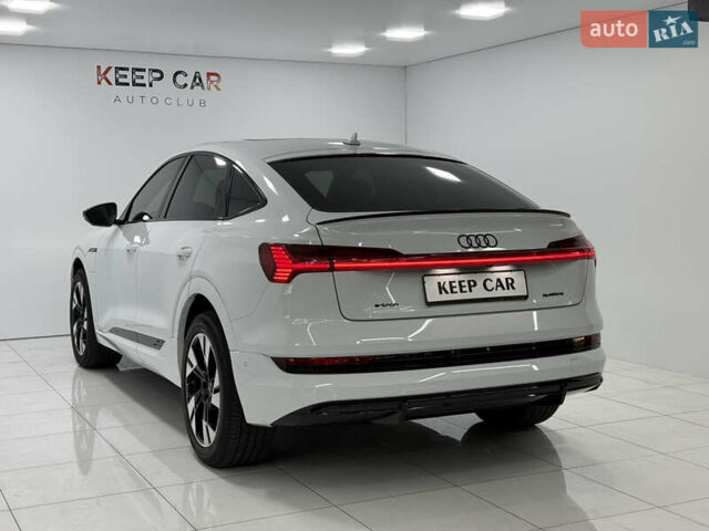 Белый Ауди E-Tron, объемом двигателя 0 л и пробегом 45 тыс. км за 34500 $, фото 5 на Automoto.ua