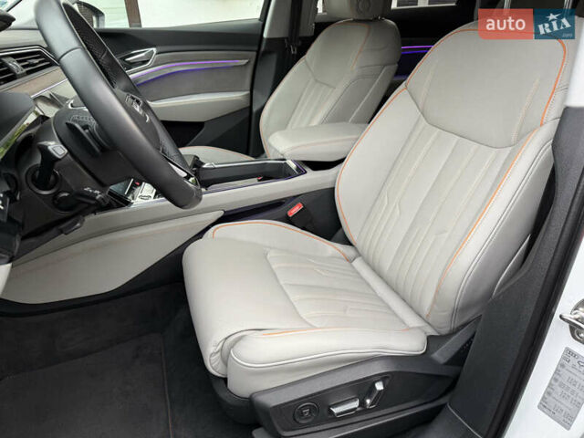 Белый Ауди E-Tron, объемом двигателя 0 л и пробегом 60 тыс. км за 34700 $, фото 36 на Automoto.ua