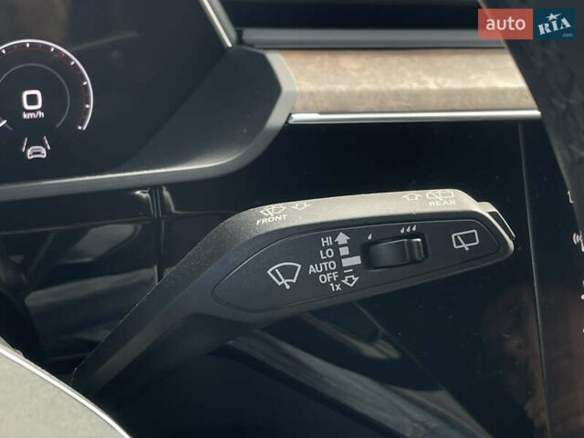 Белый Ауди E-Tron, объемом двигателя 0 л и пробегом 41 тыс. км за 42712 $, фото 59 на Automoto.ua