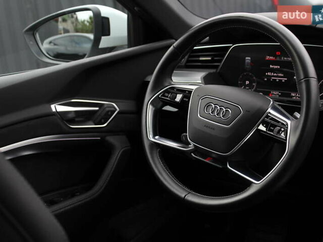 Білий Ауді E-Tron, об'ємом двигуна 0 л та пробігом 11 тис. км за 49700 $, фото 13 на Automoto.ua