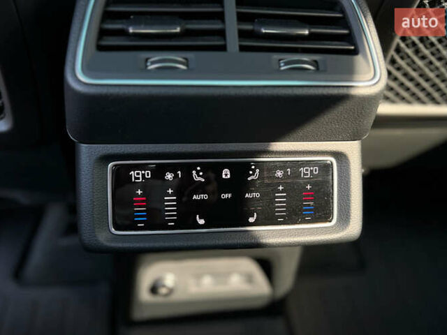 Белый Ауди E-Tron, объемом двигателя 0 л и пробегом 33 тыс. км за 42990 $, фото 19 на Automoto.ua