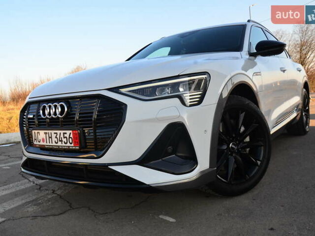 Белый Ауди E-Tron, объемом двигателя 0 л и пробегом 63 тыс. км за 41450 $, фото 4 на Automoto.ua