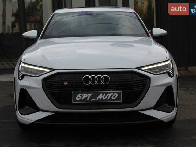 Білий Ауді E-Tron, об'ємом двигуна 0 л та пробігом 11 тис. км за 49700 $, фото 9 на Automoto.ua