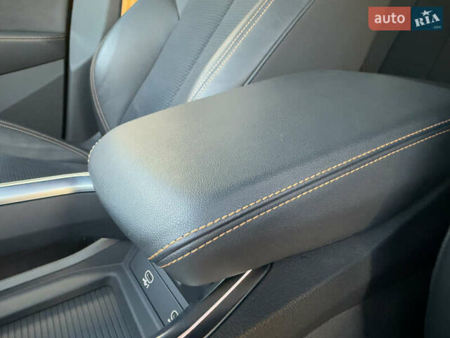 Белый Ауди E-Tron, объемом двигателя 0 л и пробегом 55 тыс. км за 43000 $, фото 21 на Automoto.ua