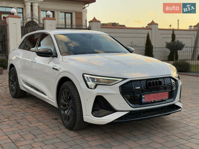 Белый Ауди E-Tron, объемом двигателя 0 л и пробегом 55 тыс. км за 43000 $, фото 71 на Automoto.ua