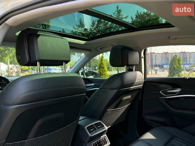 Белый Ауди E-Tron, объемом двигателя 0 л и пробегом 33 тыс. км за 42990 $, фото 18 на Automoto.ua