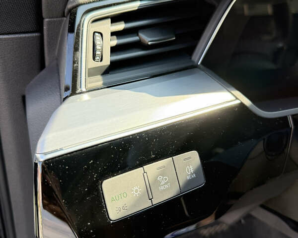 Белый Ауди E-Tron, объемом двигателя 0 л и пробегом 99 тыс. км за 34800 $, фото 22 на Automoto.ua