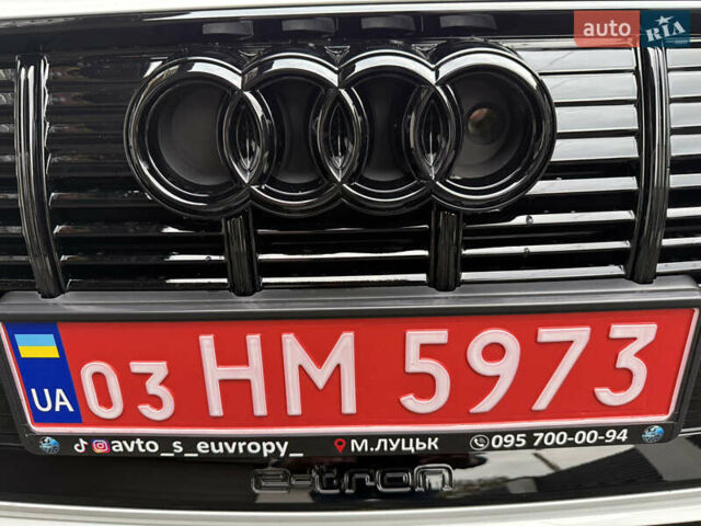 Белый Ауди E-Tron, объемом двигателя 0 л и пробегом 60 тыс. км за 34700 $, фото 14 на Automoto.ua