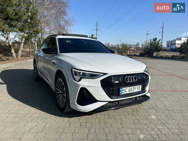 Белый Ауди E-Tron, объемом двигателя 0 л и пробегом 59 тыс. км за 44999 $, фото 2 на Automoto.ua