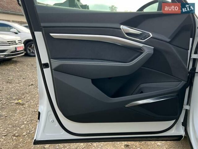 Белый Ауди E-Tron, объемом двигателя 0 л и пробегом 23 тыс. км за 44483 $, фото 27 на Automoto.ua