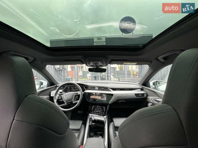 Білий Ауді E-Tron, об'ємом двигуна 0 л та пробігом 11 тис. км за 49700 $, фото 15 на Automoto.ua