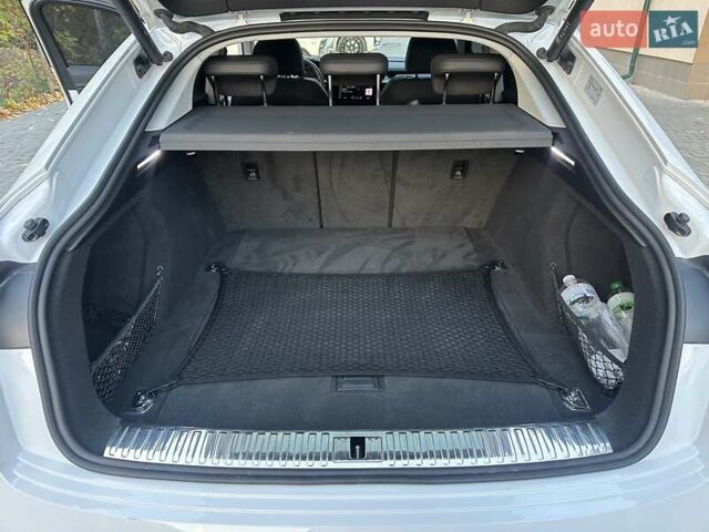 Белый Ауди E-Tron, объемом двигателя 0 л и пробегом 150 тыс. км за 33500 $, фото 41 на Automoto.ua