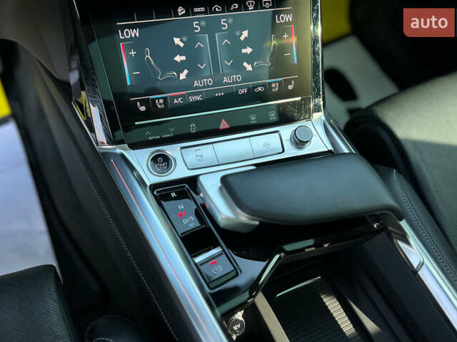 Белый Ауди E-Tron, объемом двигателя 0 л и пробегом 33 тыс. км за 42990 $, фото 28 на Automoto.ua