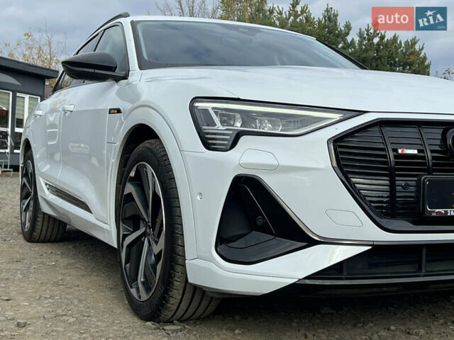 Белый Ауди E-Tron, объемом двигателя 0 л и пробегом 41 тыс. км за 42727 $, фото 9 на Automoto.ua