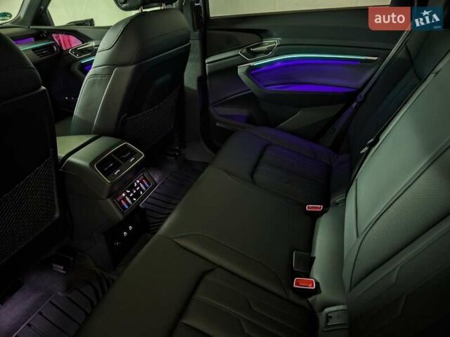 Белый Ауди E-Tron, объемом двигателя 0 л и пробегом 26 тыс. км за 48778 $, фото 37 на Automoto.ua