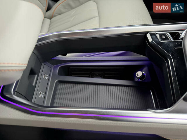 Белый Ауди E-Tron, объемом двигателя 0 л и пробегом 60 тыс. км за 34700 $, фото 58 на Automoto.ua