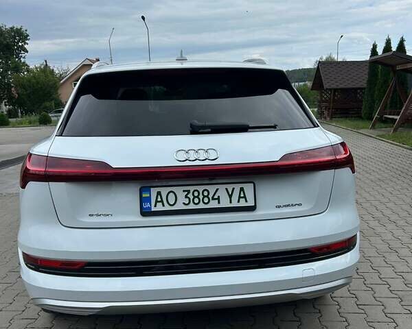Белый Ауди E-Tron, объемом двигателя 0 л и пробегом 38 тыс. км за 30900 $, фото 9 на Automoto.ua